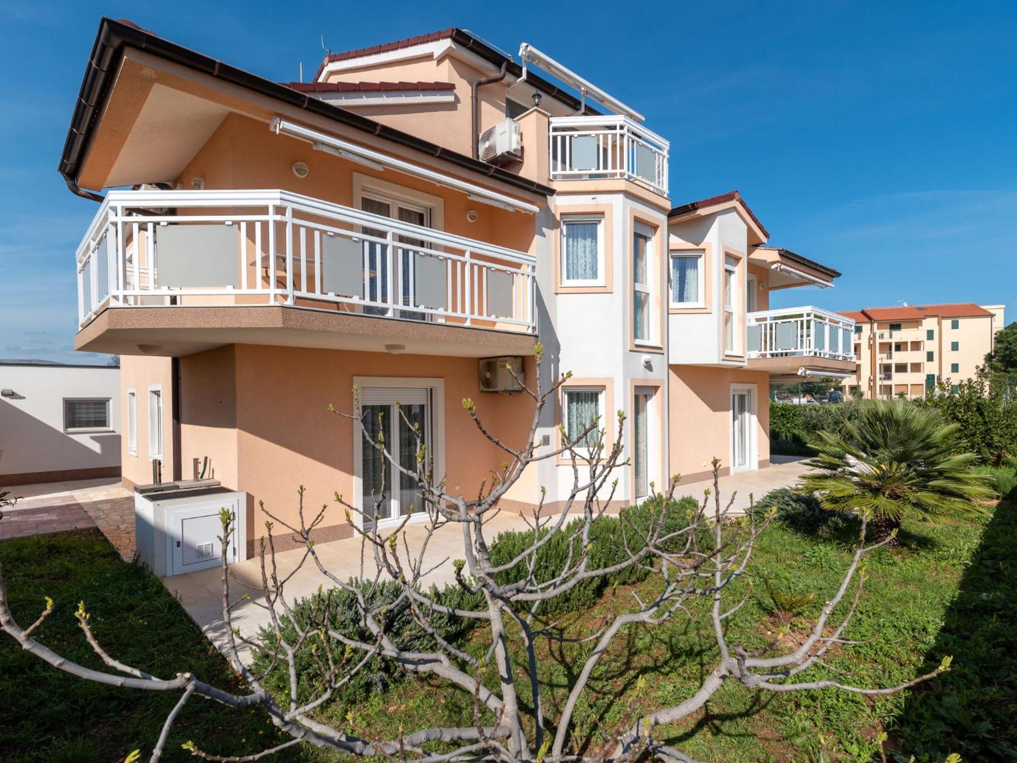 Apartment Villa Nikaroni-1 By Interhome Trogir Exterior foto